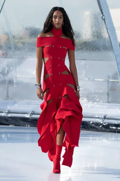 Look 26